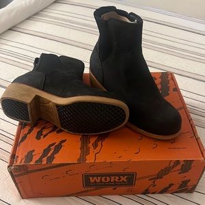 RED WING WOMENS WORK BOOT